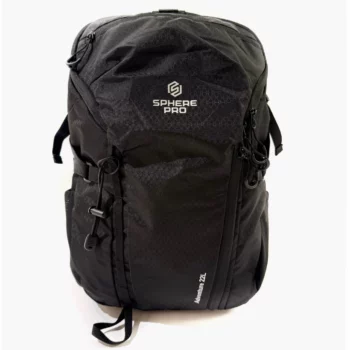 La mochila multiusos para el deporte, cuenta con una cremallera para abrir la mochila y un pequeño bolsillo de redecilla exterior para el lado izquierdo .